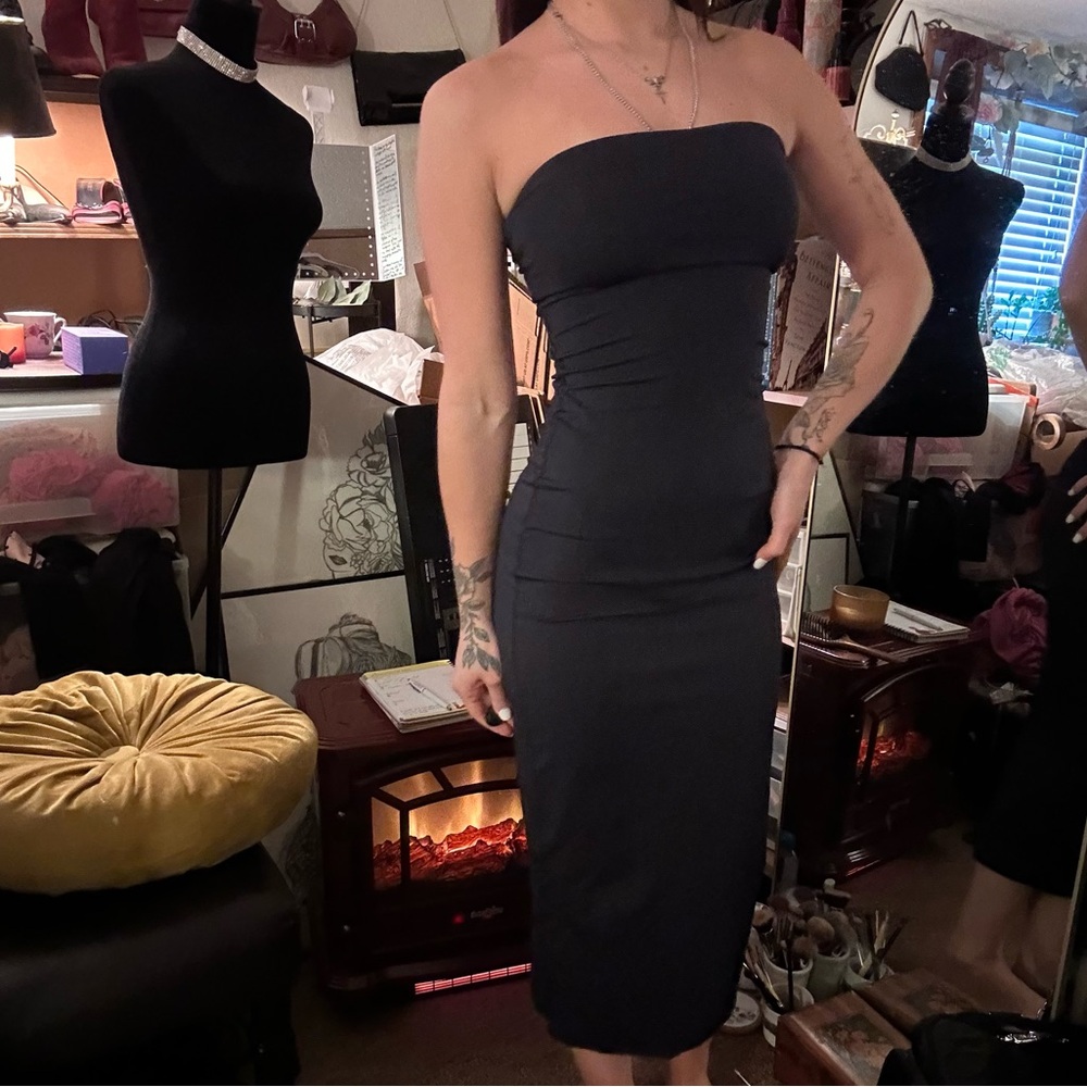 Aritzia Black Strapless Bodycon Dress